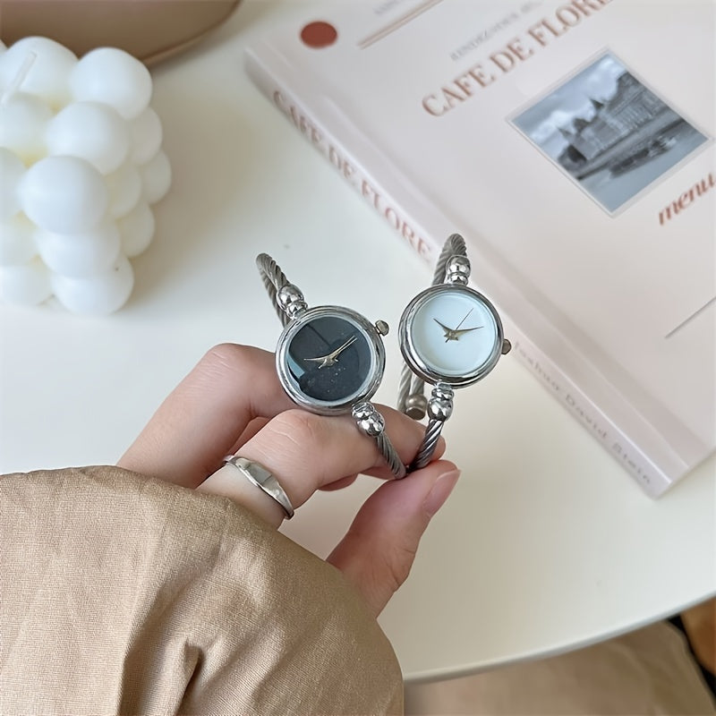 Ladies' Stylish Leather Bracelet Watch with Unique and Luxurious Design