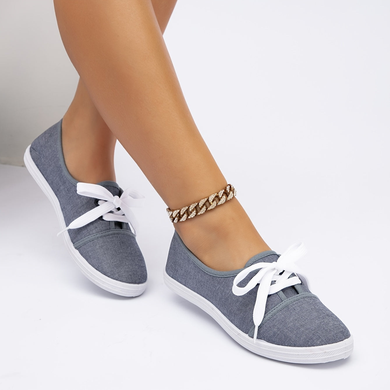 Unisex Casual Sneakers Solid Color Fabric Upper Low-Top Shoes