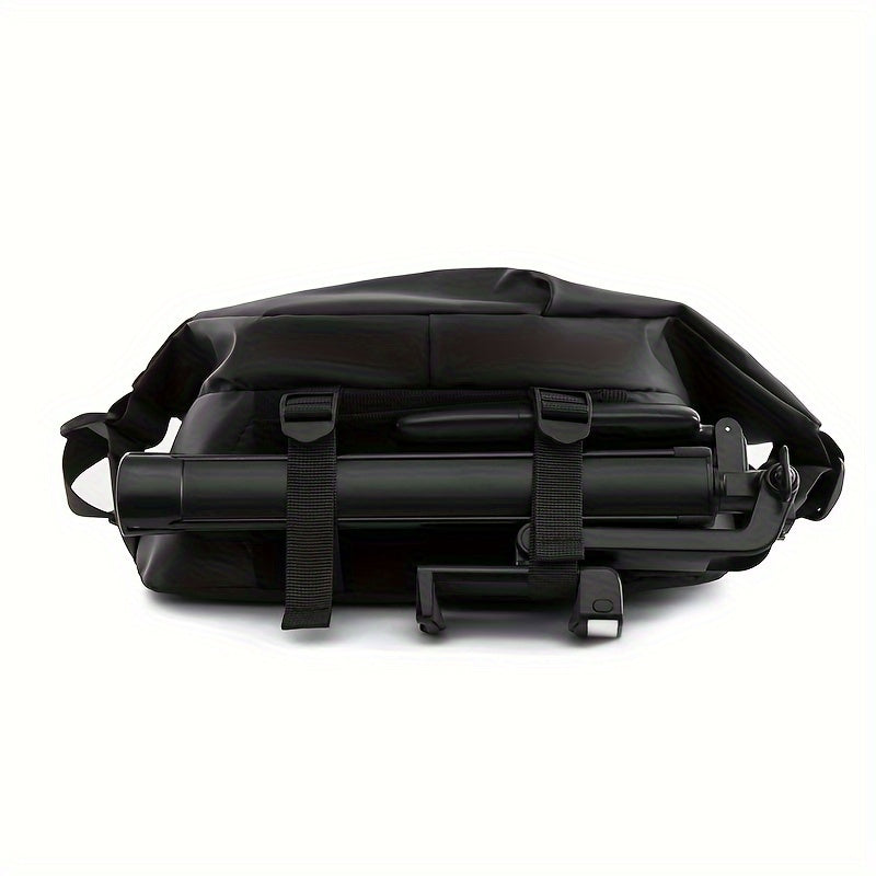 Men's Water-Resistant Oxford Chest Bag with Magnetic Closure and Ruched Detail for Daily Commutes