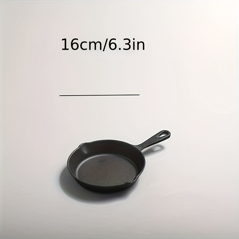 Three-Piece Cast Iron Pan Set 16 20 25cm Durable Indoor Outdoor Cooking