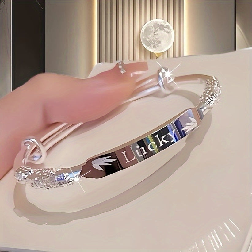 Ayollar uchun Sterling Silver taqinchoq, chiroyli va zamonaviy, har kuni yoki bayram uchun zargarlik buyumlari