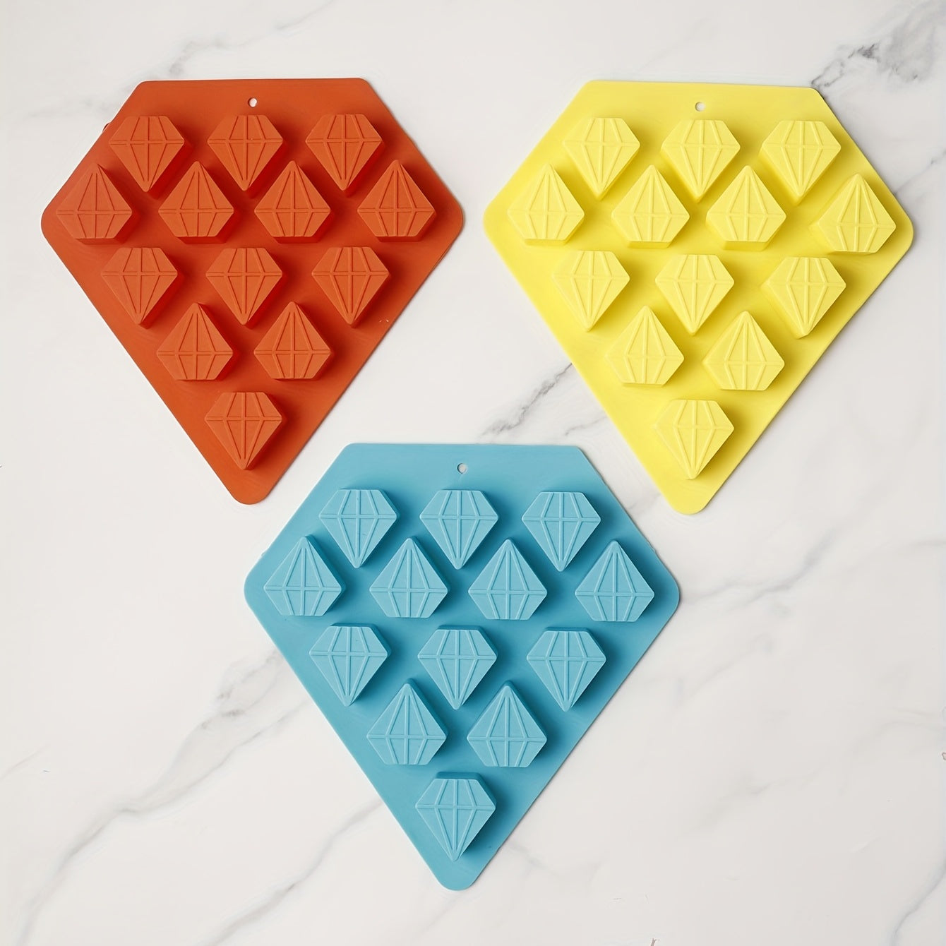 Unisex Silicone Ice Tray Mold for Elegant Cocktails and Beverages