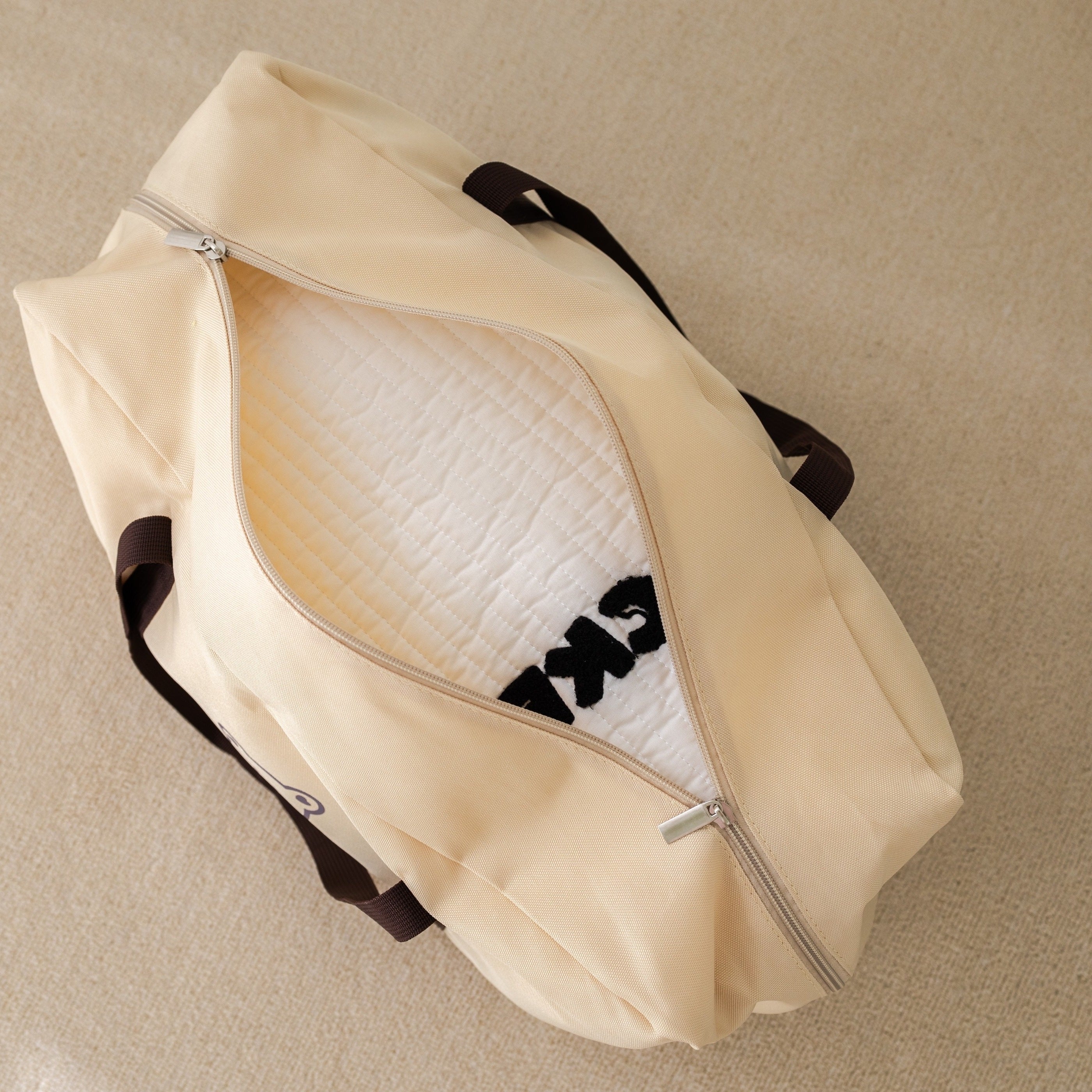 Maternity Bag Organizer with Large Capacity for Clothes and Blankets Khaki Black Durable Tote