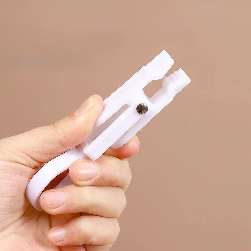 10-Pack Black and White Plastic Clothes Clips with Hooks for Laundry and Household Use