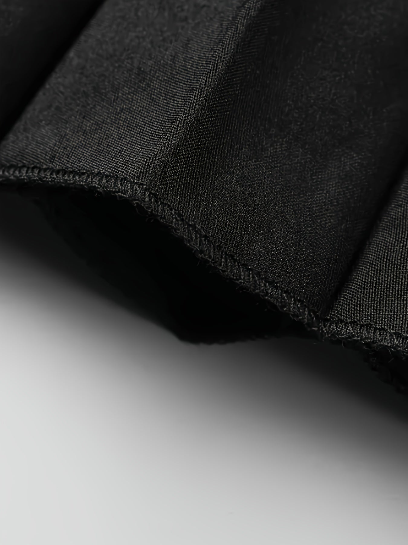 Katta o'lchamdagi ayollar uchun bir rangli, nafis elastik bel maxi yubka.