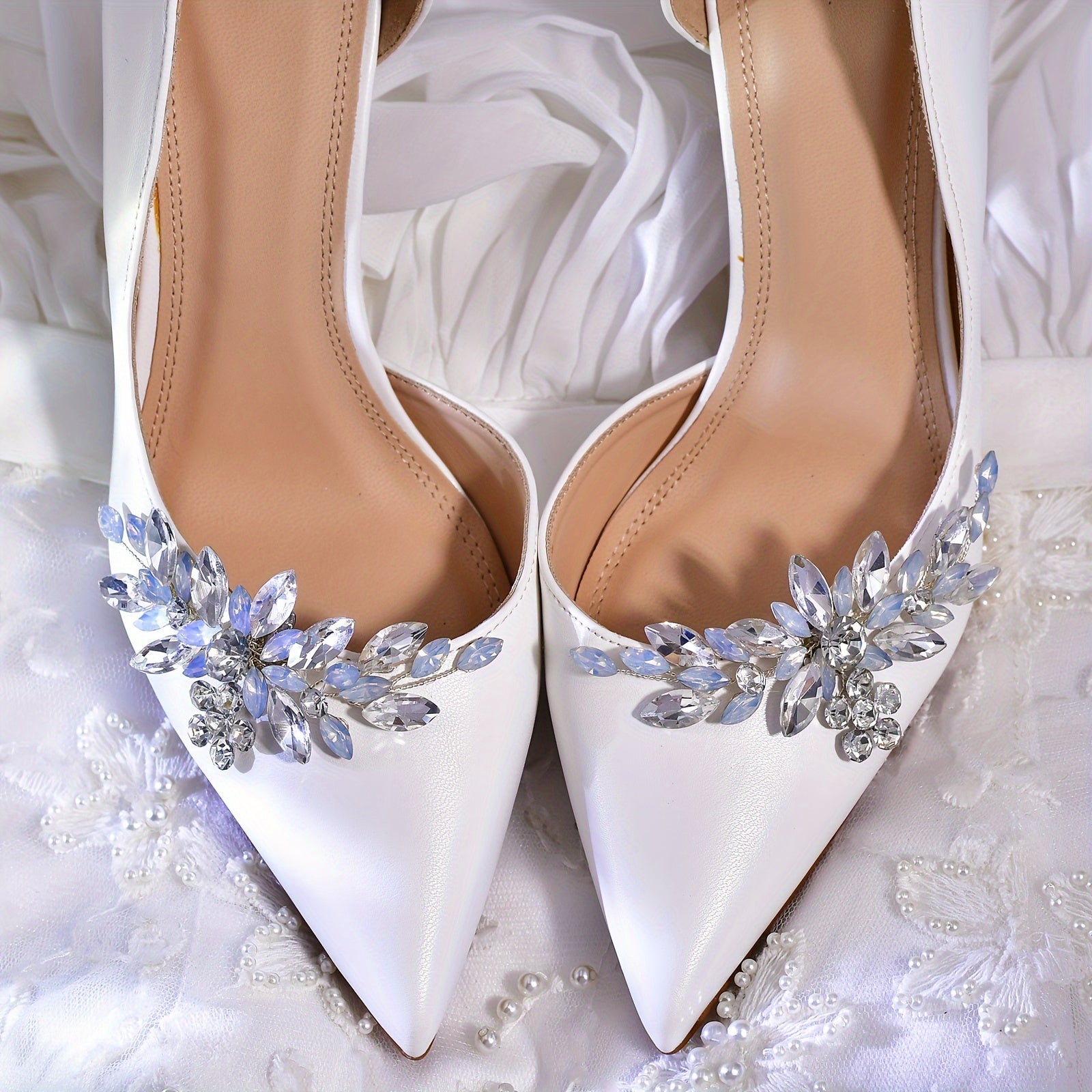 Set of 2 Synthetic Rhinestone Floral Shoe Clips with Pearl for Brides