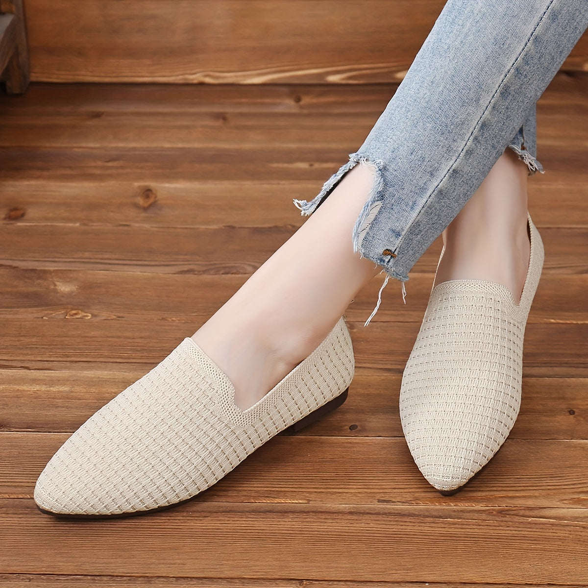Women’s Breathable Fabric Flat Shoes Casual Pointed Toe Loafers