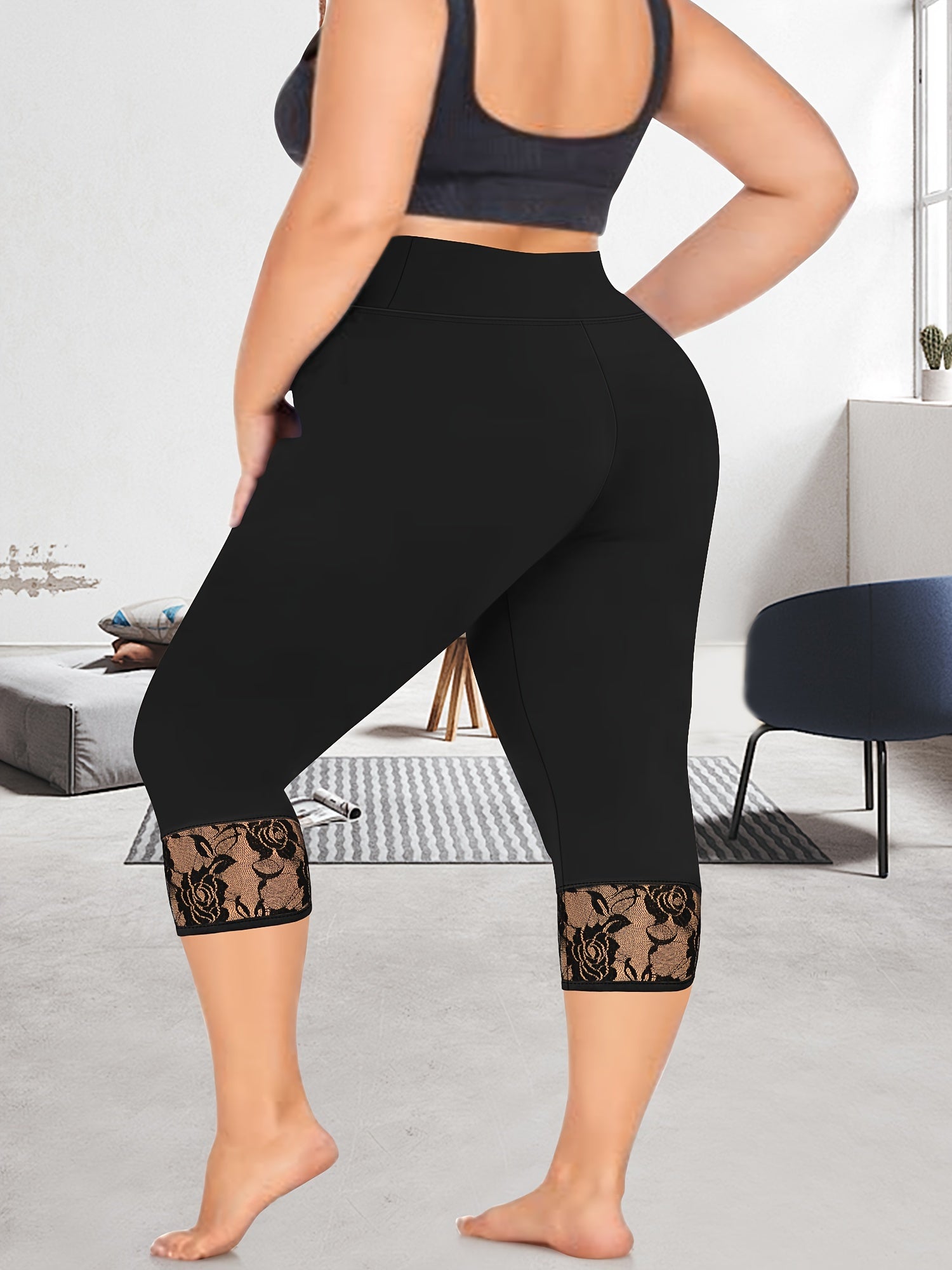 Plus Size High-Waisted Capri Pants with Lace Trim Slim-Fit Tummy Control