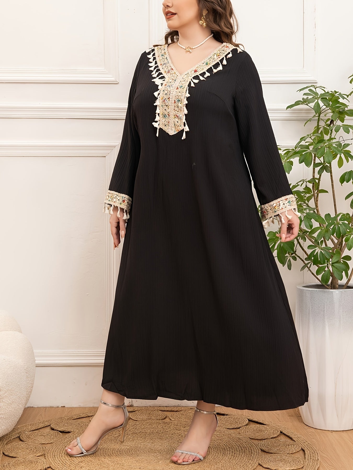 Women's Plus Size Ethnic Embroidered V-Neck Dress Long Sleeve Belly Hiding