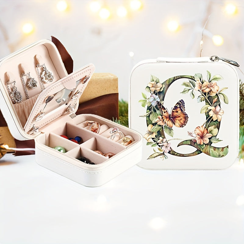 Yolgʻon charm bilan shaxsiylashtirilgan alfavitli flip-top bilan qoplangan, soʻzma-soʻz qoplangan va taqinchoqlarni saqlash uchun quti