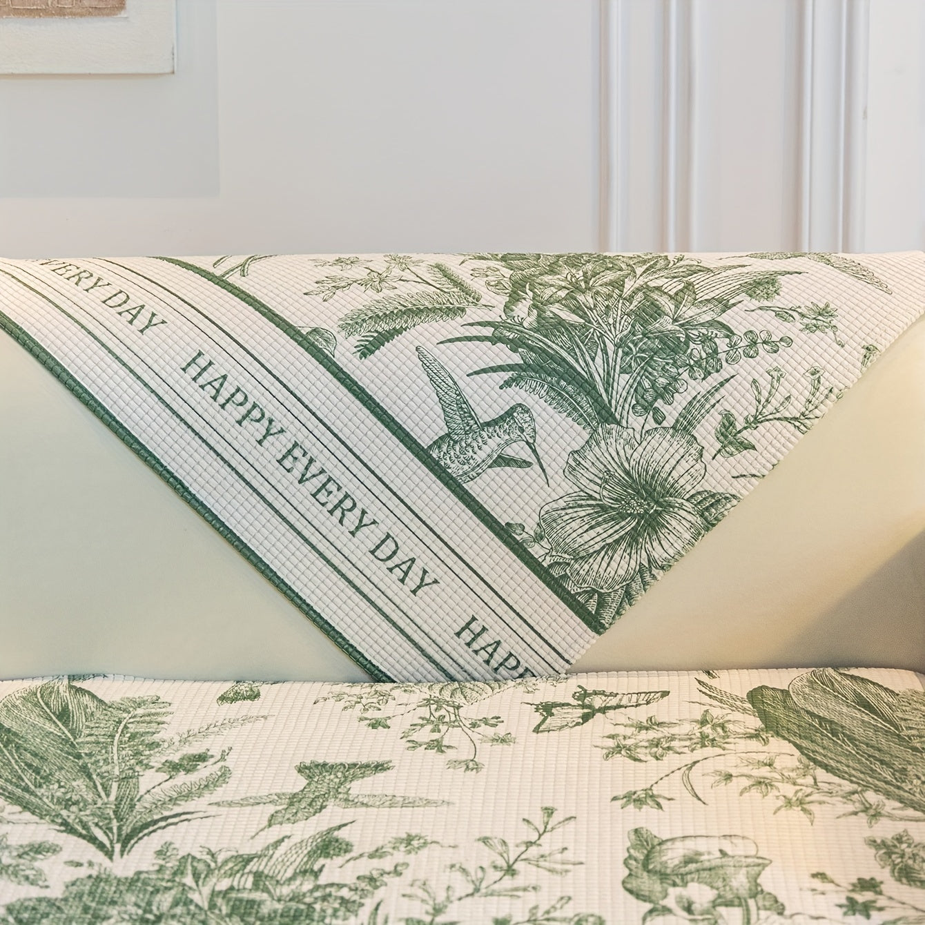 Fransuz vintage divan qoplamasi, hayvonlarga do'st, mashinada yuvish mumkin, barcha mavsumlar uchun mos qisqa plush jakard dizayni.