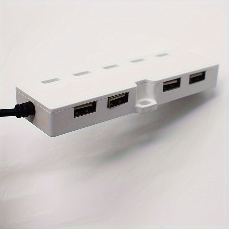 Quyosh energiyasi bilan ishlaydigan zaryadlash stripi bir vaqtning o'zida bir nechta qurilmalarni zaryadlash imkonini beruvchi to'rtta USB portiga ega bo'lib, soatiga 600-800mA chiqish quvvatini taqdim etadi. U standart 5 metrli kabelni o'z ichiga oladi.