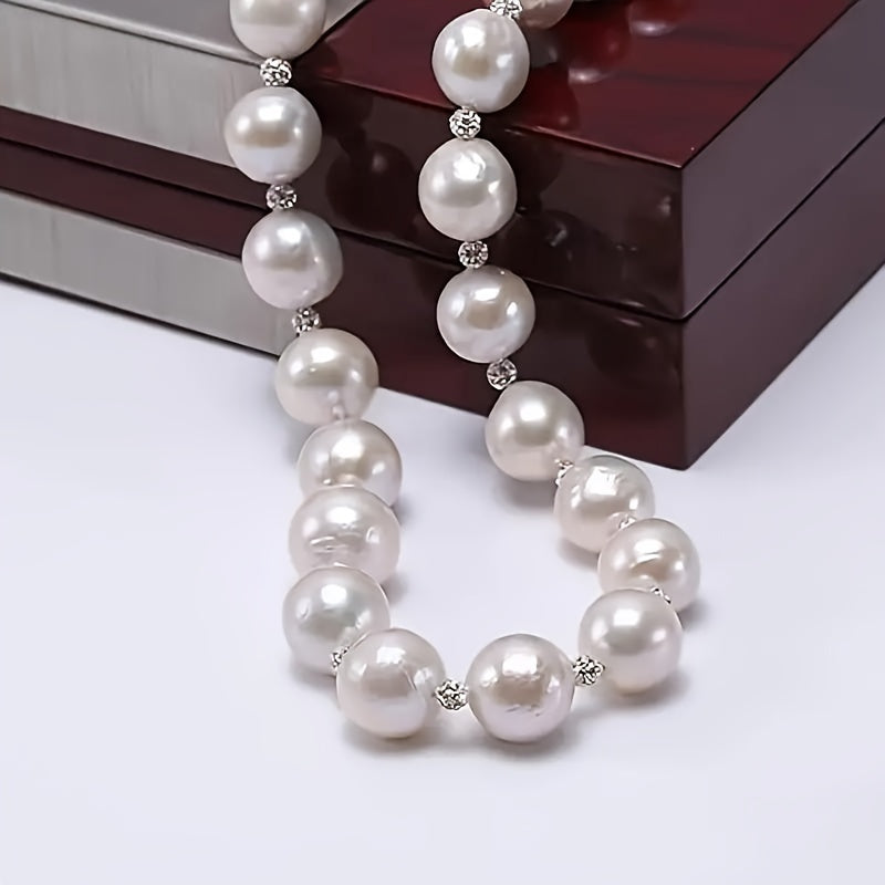 Vintage-Inspired Freshwater Pearl Necklace Elegant Versatile Jewelry for Casual and Formal Wear