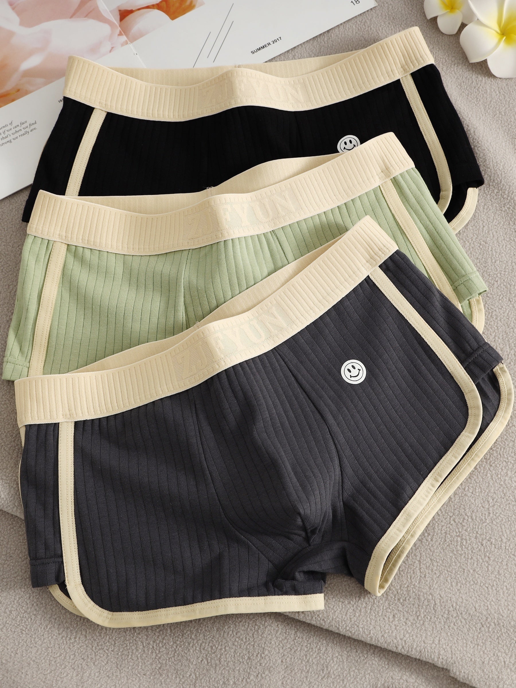Men's Breathable Cotton Boxer Briefs with Contrast Colors for Autumn and Winter