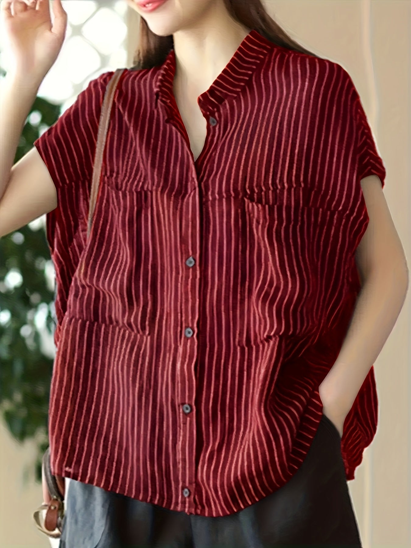 Plus o'lcham ayollar uchun erkin fit tugma bilan yopiladigan ko'ylak qora oq chiziqlar ofis kundalik