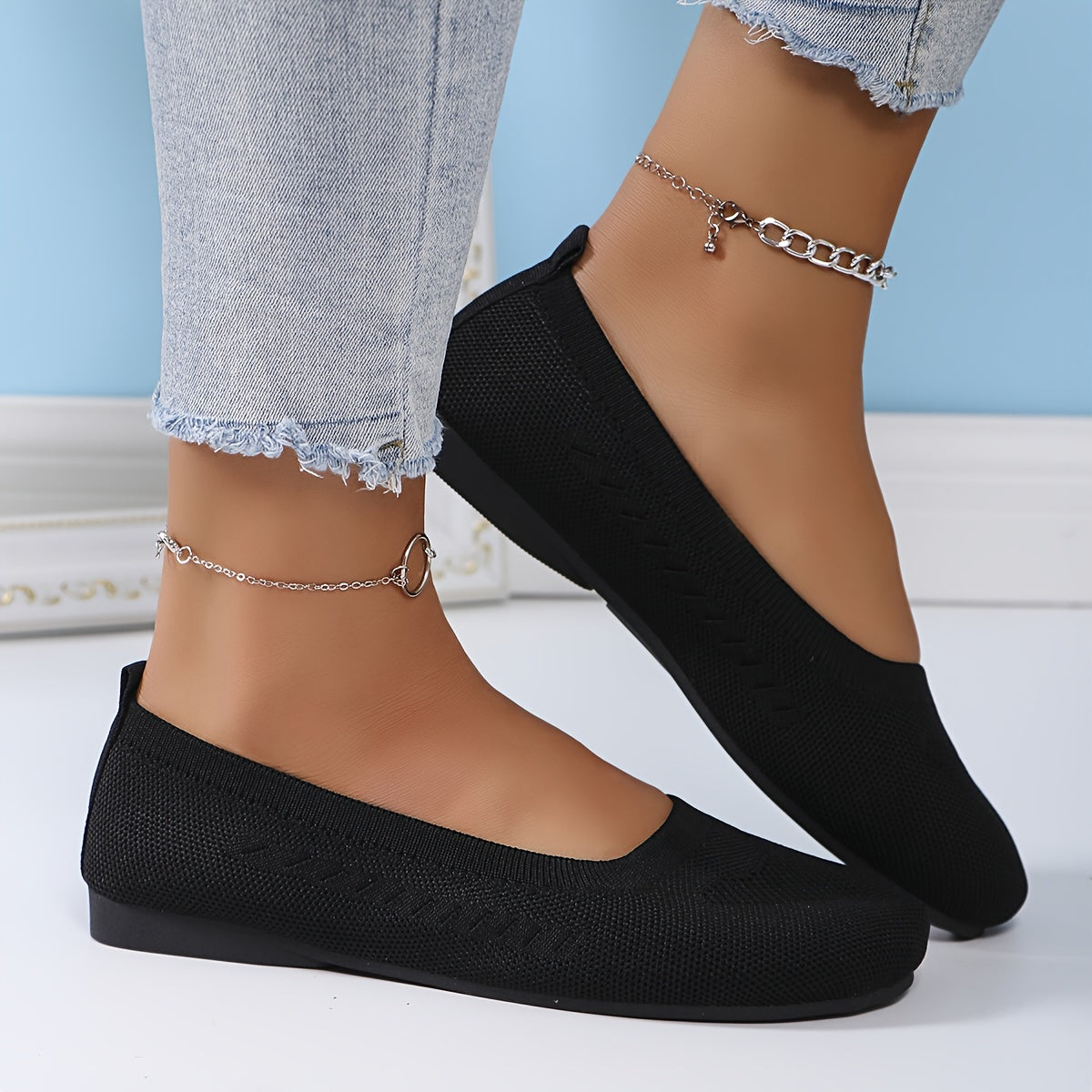 Women's Casual Slip-On Flats with Tassel Embellishment, All-Season Fabric