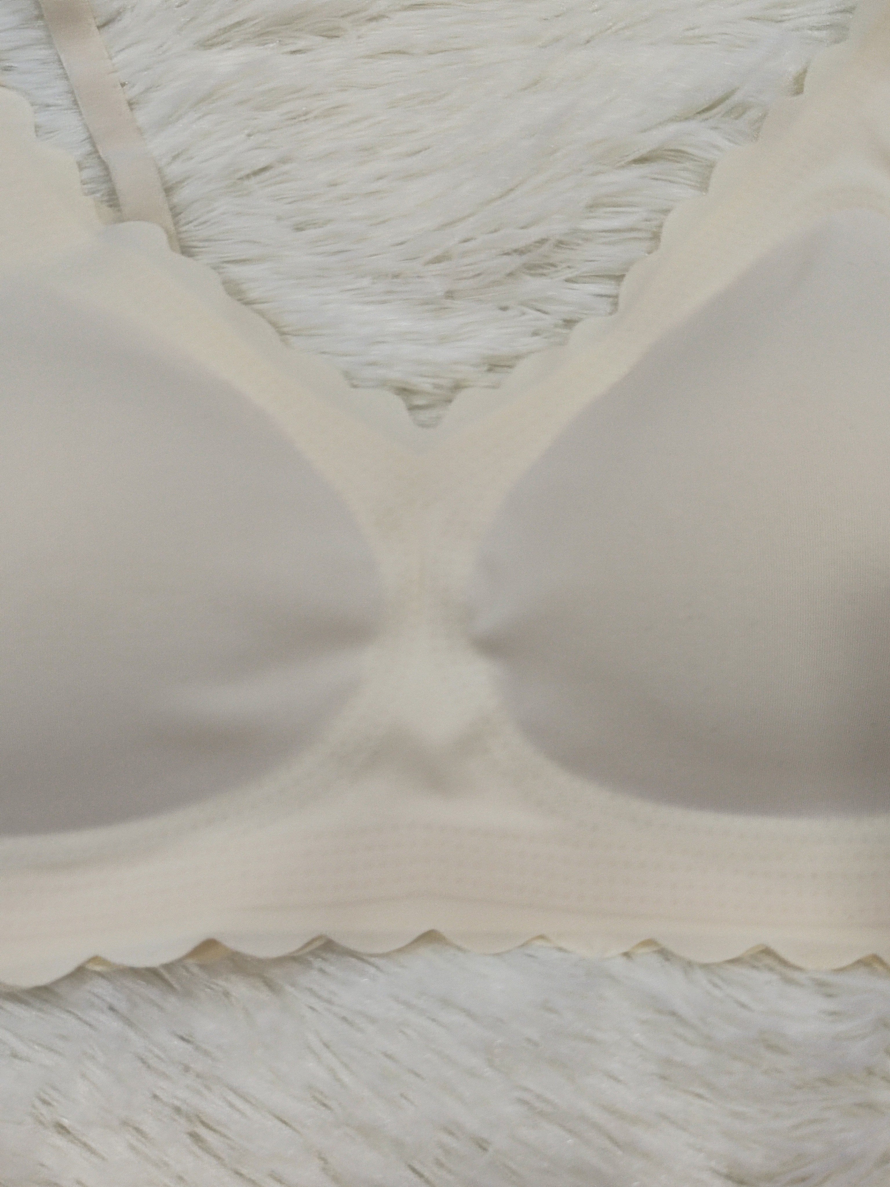 Women’s Seamless Scallop Trim Wireless Push Up Cami Bras Lingerie