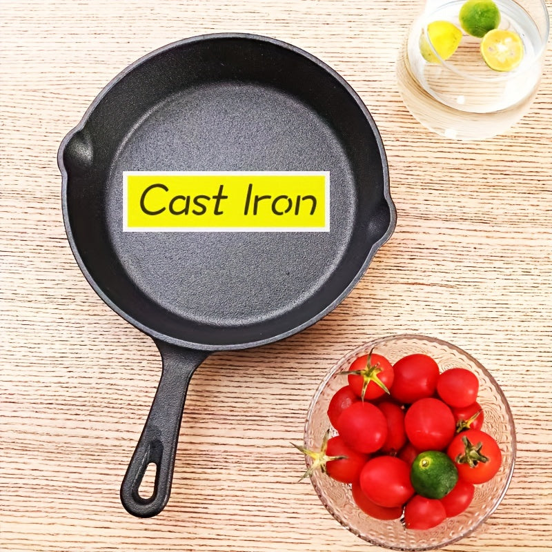 Набор из трех предварительно закаленных чугунных сковород с двойными носиками для слива - Рекомендуется ручная стирка. Включает размеры 15,24 см, 20,32 см и 25,4 см.