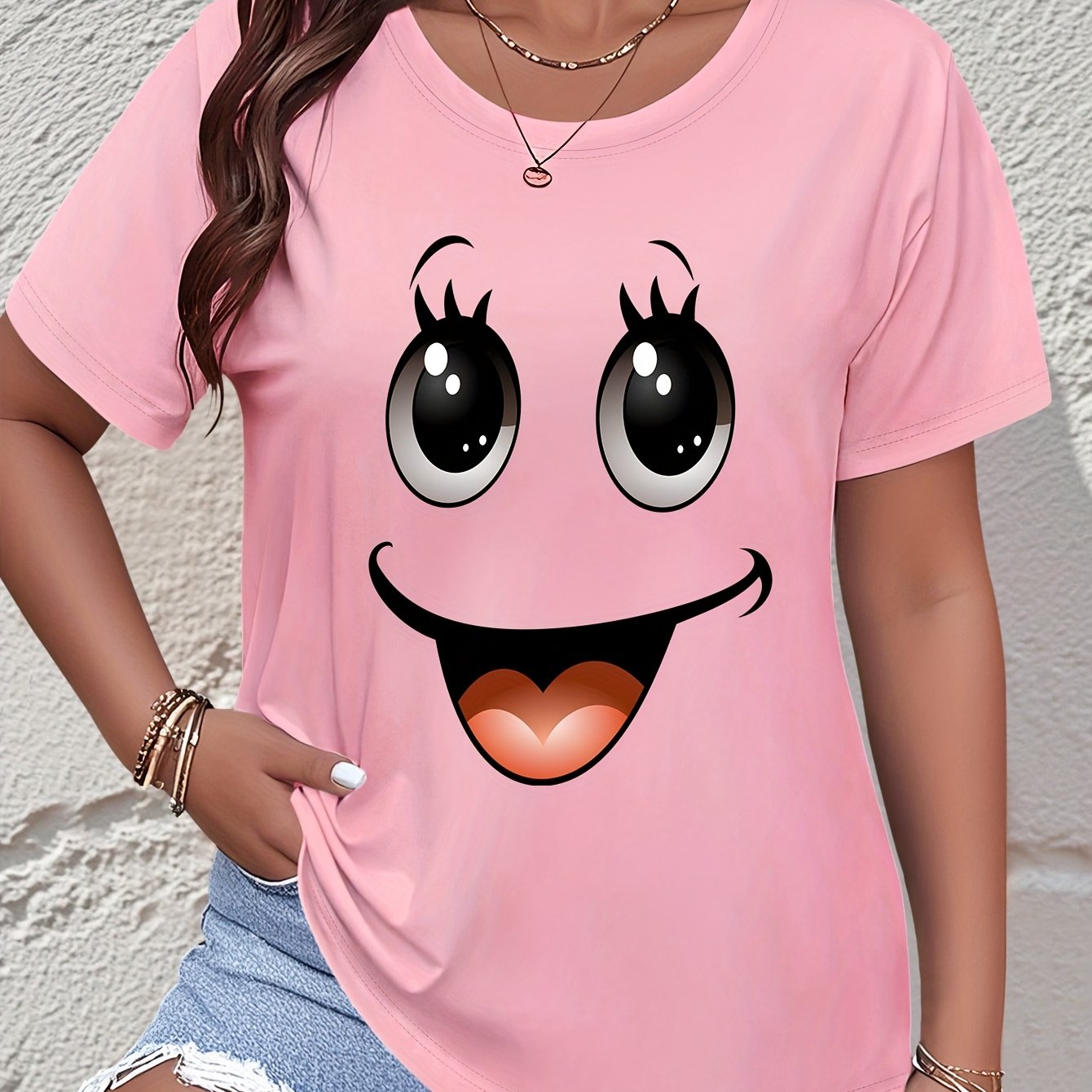 Plus Size Women's Smiling Face Graphic Casual Sports T-Shirt Breathable Stretchy Top