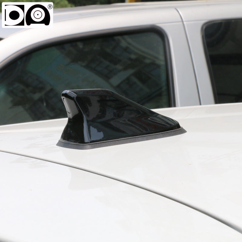 Universal Silikon Avtomobil Shark Fin Antenasi 12 Rangi Radio Signali Kuchaytirgichi