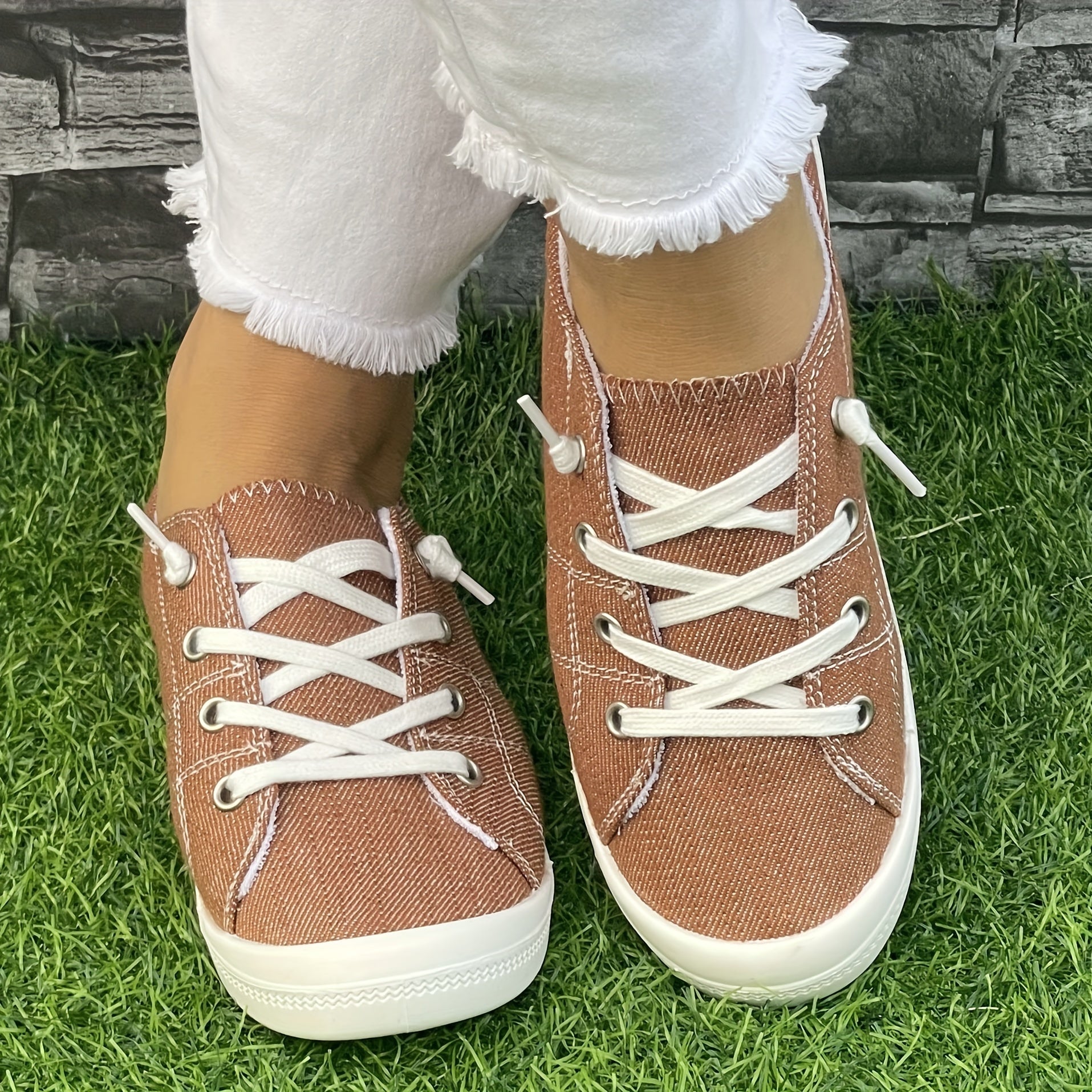 Women's Casual Solid Color Fabric Outdoor Work Shoes All-Season Lightweight