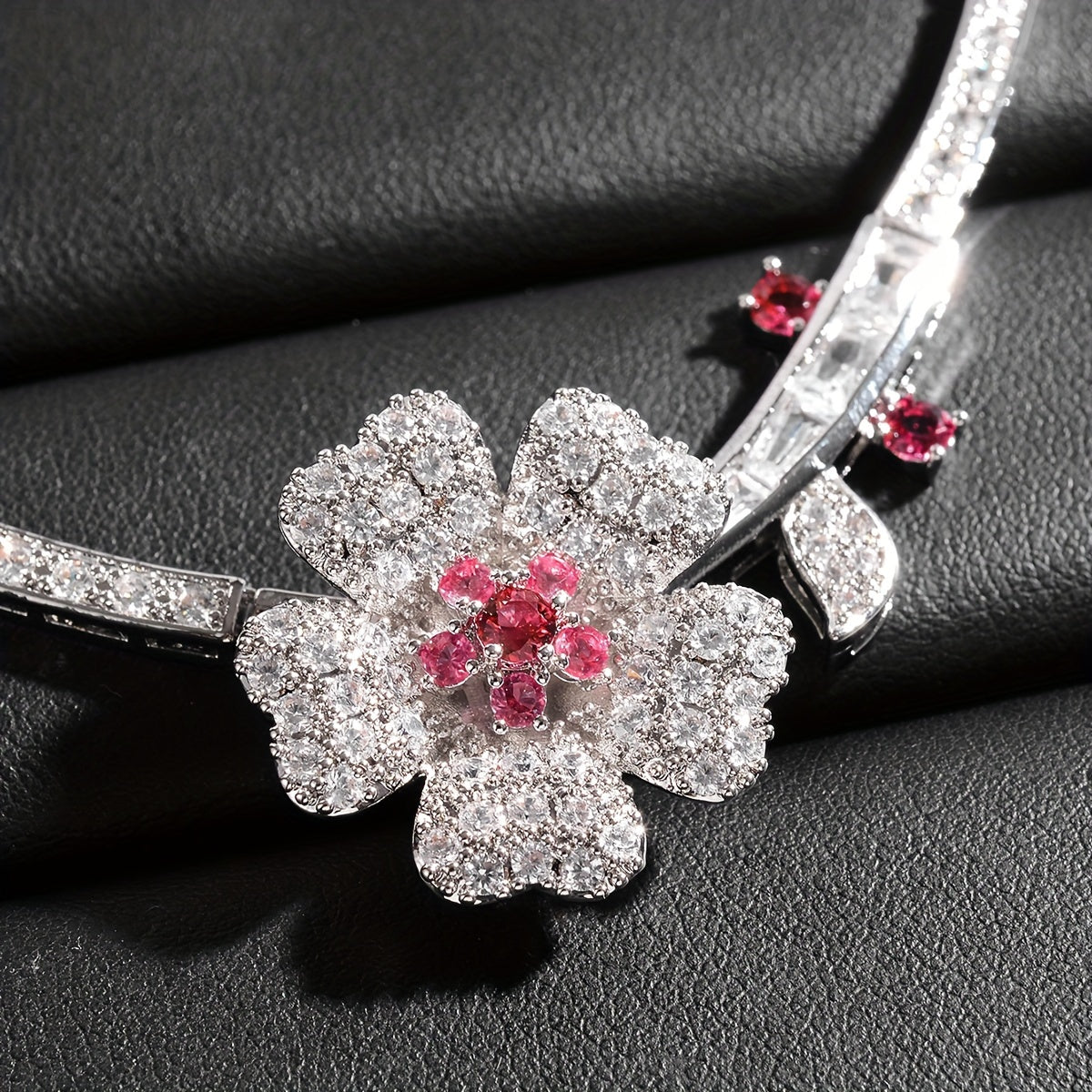 Chiroyli 925 sterling kumush gullar zirconia bilaguzuklari va marjonlar to'plami - Ayollar uchun har kuni kiyish yoki sovg'a sifatida berish uchun mukammal moda aksessuarlari