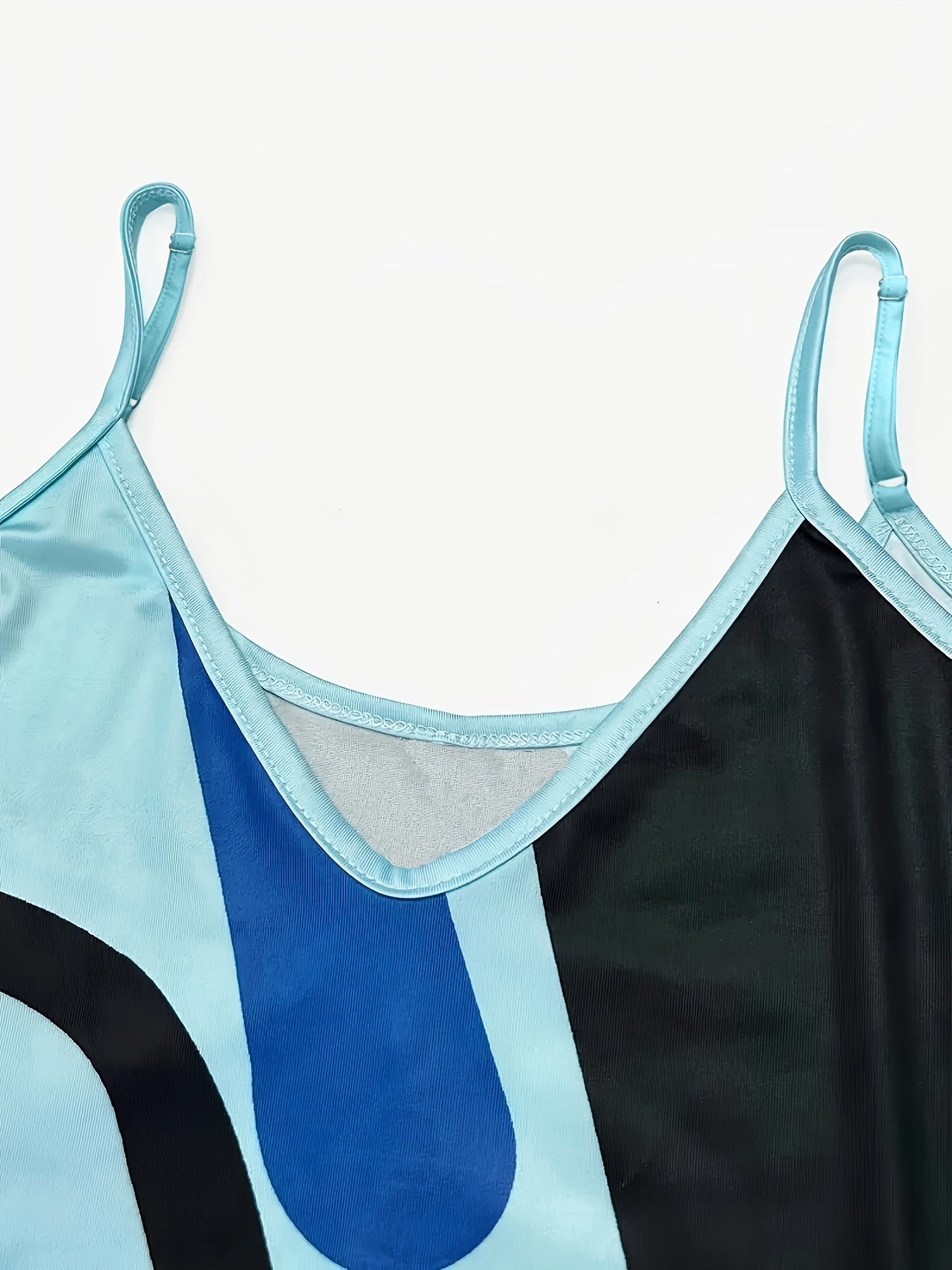 Черное и красное абстрактное платье-макси без рукавов для женщин с асимметричным подолом