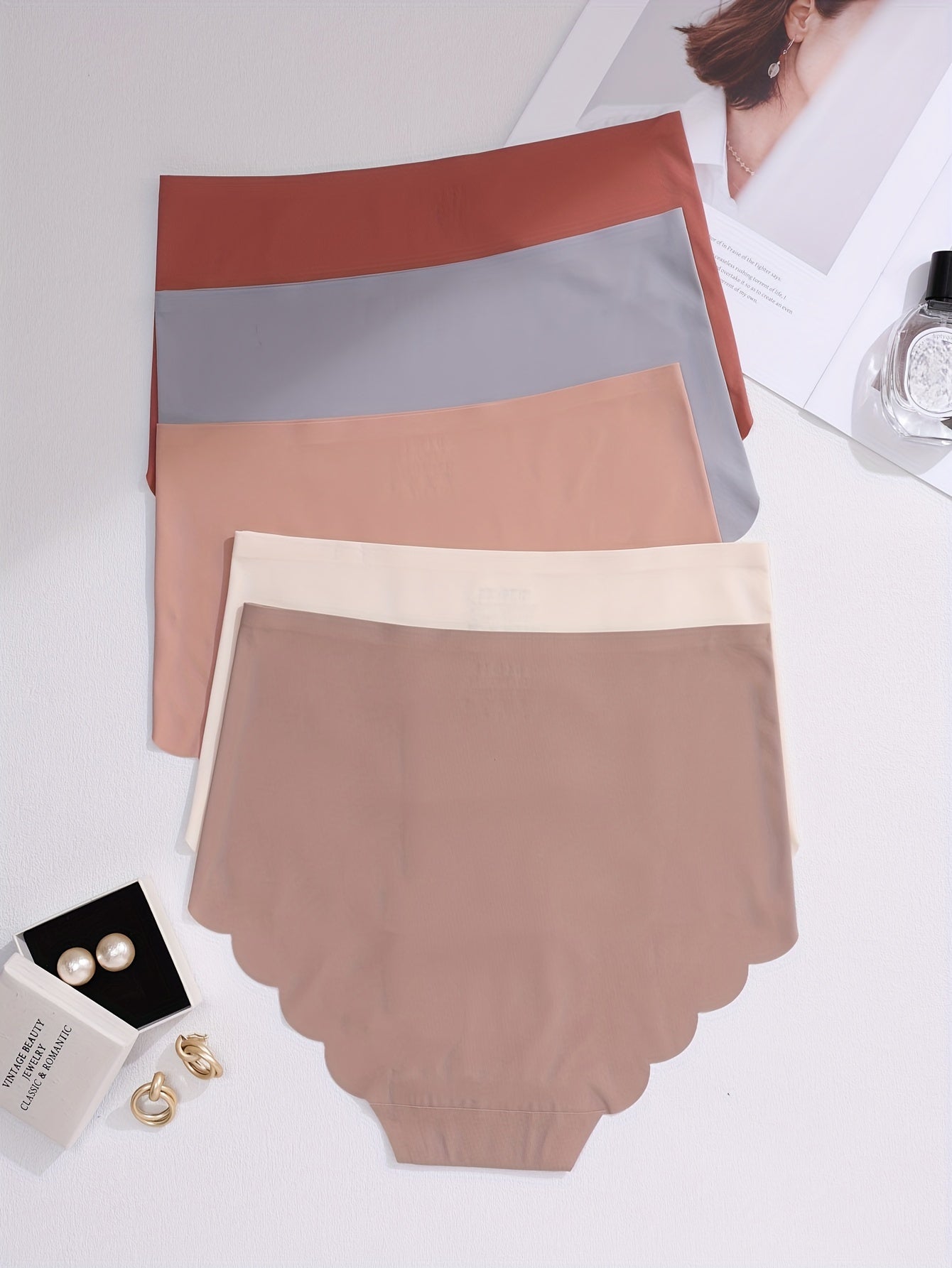 Women's Seamless High Waist Panties Set with Scalloped Trim and Stretch Material