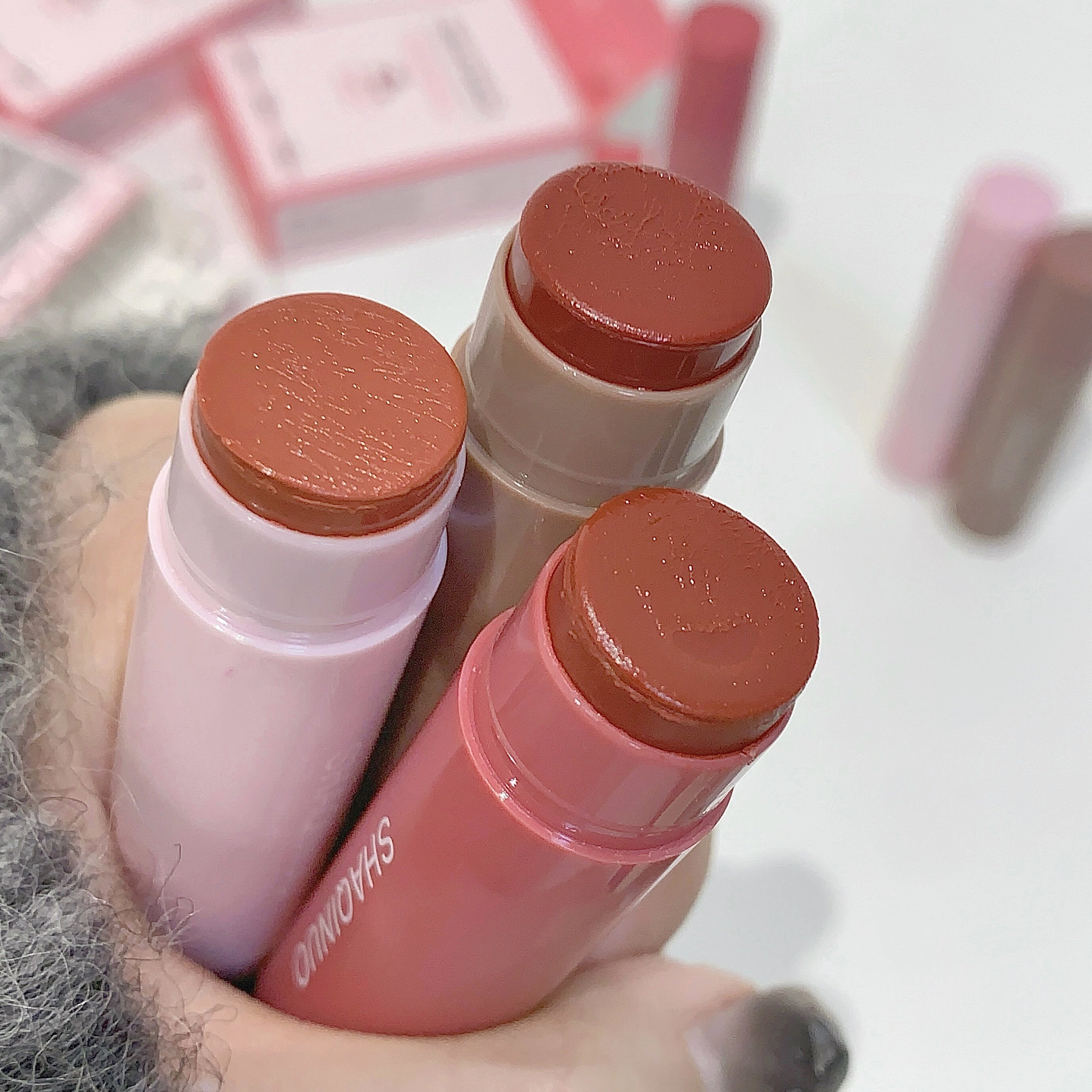 Bálsamo labial de mujer 3 colores agua brillo hidratante anti-escamoso de alto brillo