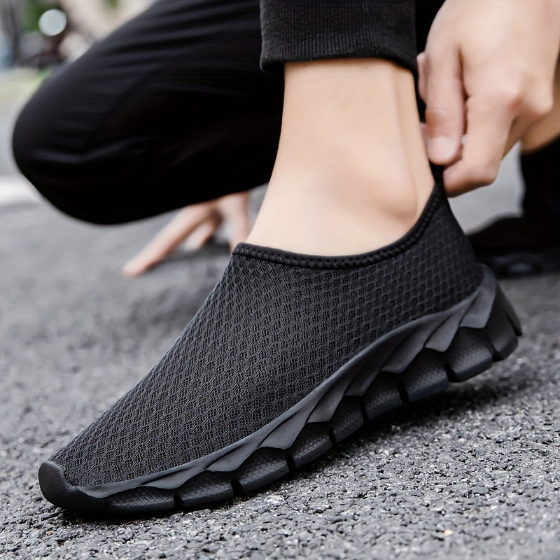 Men's Breathable Lightweight Slip-On Running Shoes for All-Season Outdoor Casual Sports