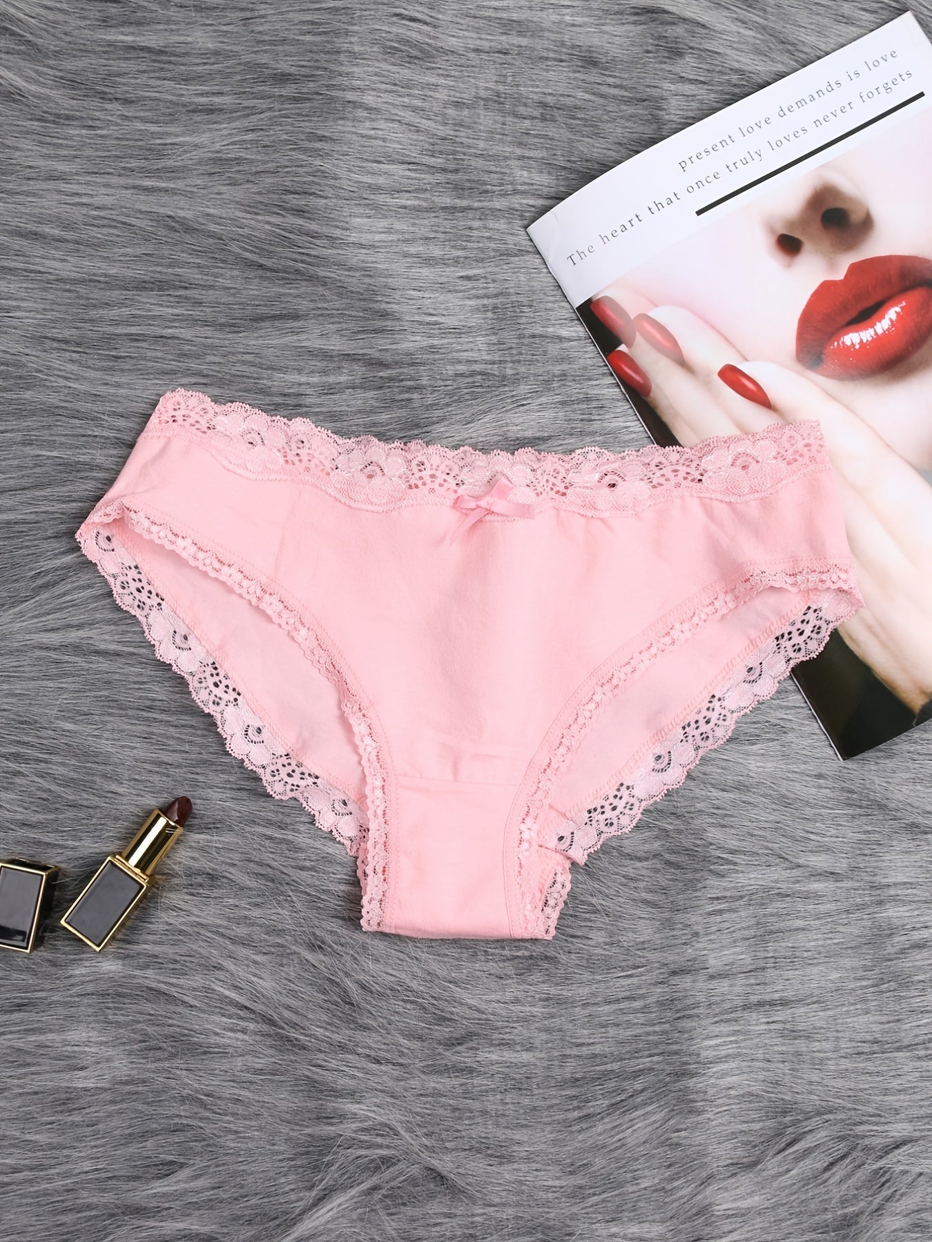 Women's Low-Rise Lace Panties 6-Pack Breathable Bikini Style Cotton Spandex