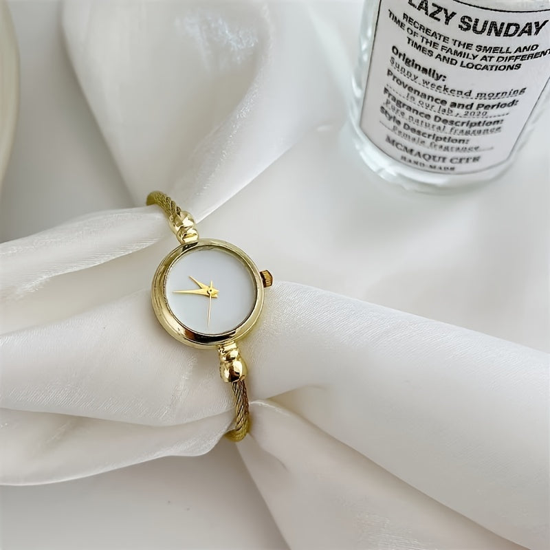 Ladies' Stylish Leather Bracelet Watch with Unique and Luxurious Design