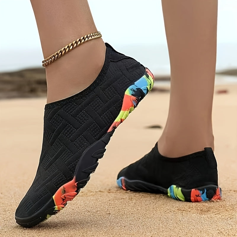 ayollarga mo'ljallangan yengil nafas oladigan suzish poyabzali, sirpanmaydigan guma ostki, ochiq barmoqli plyaj suv poyabzali