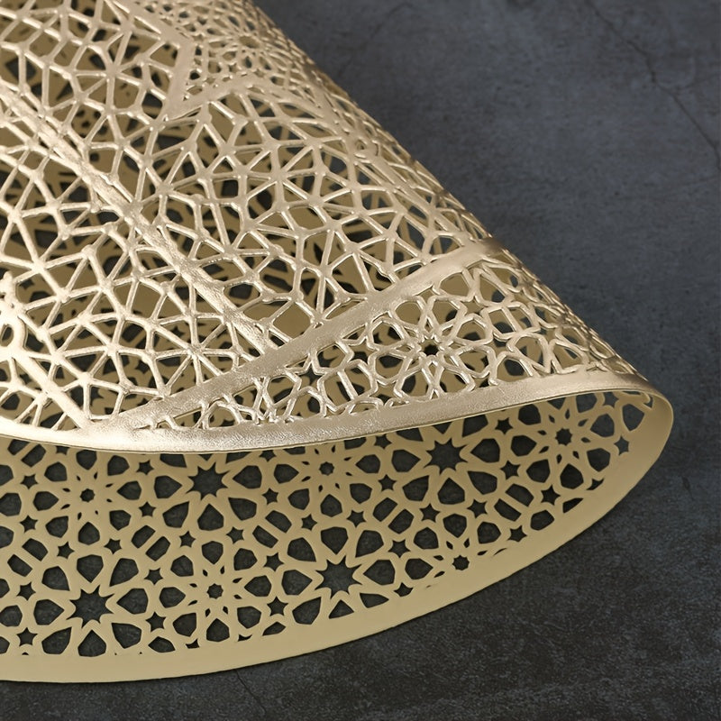 Golden Moon Star Hollow Cutlery Mat 38.1cm Non-Slip Heat-Resistant Dining Pad