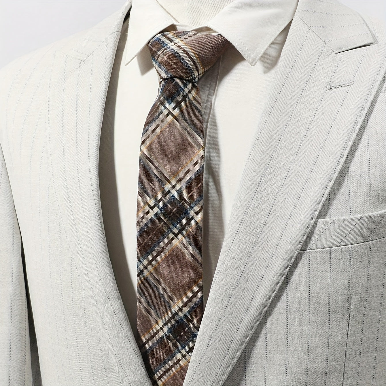 Men's Striped Polyester Tie for Business and Casual Wear