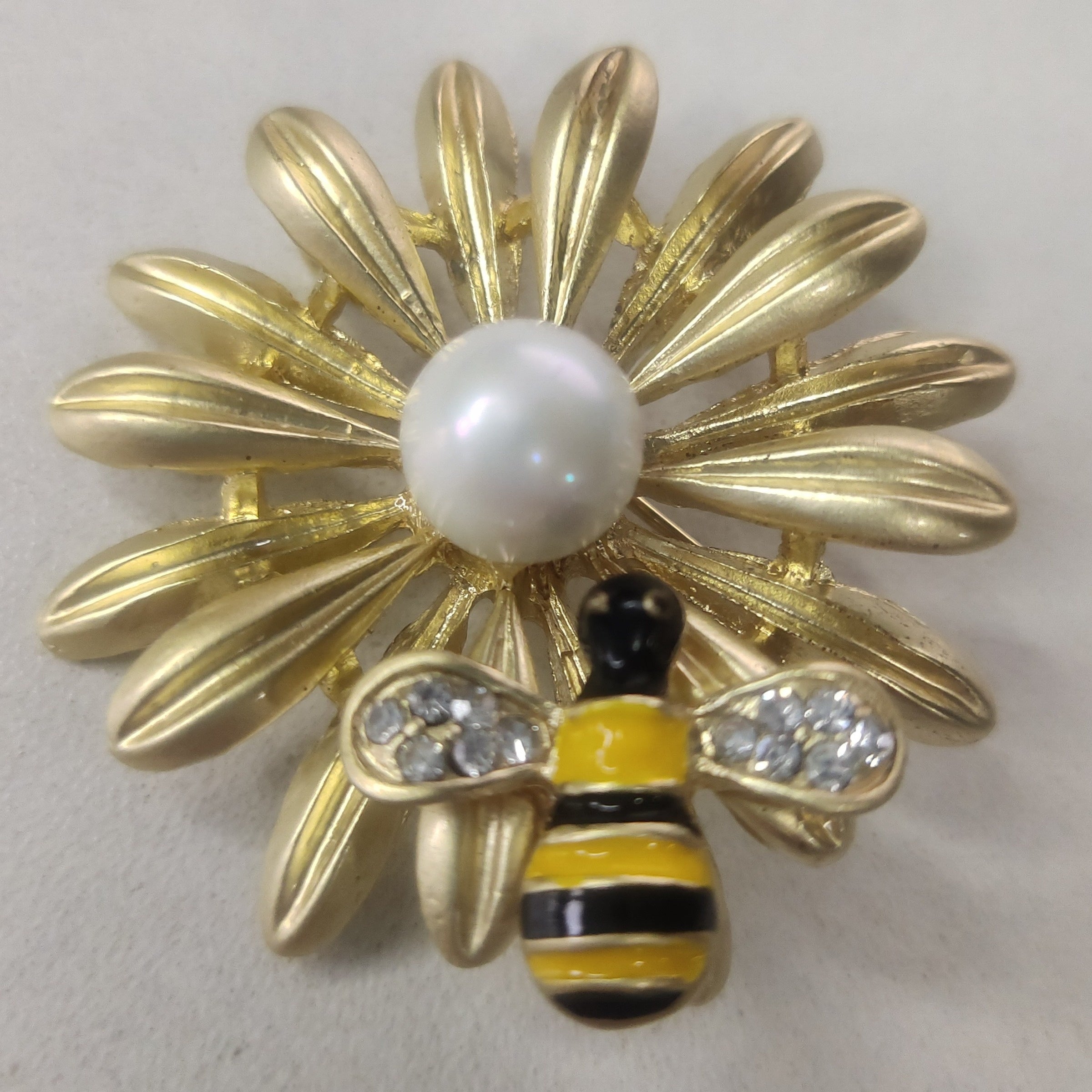 Vintage Alloy Bee Sunflower Brooch Pin with Rhinestone Accent