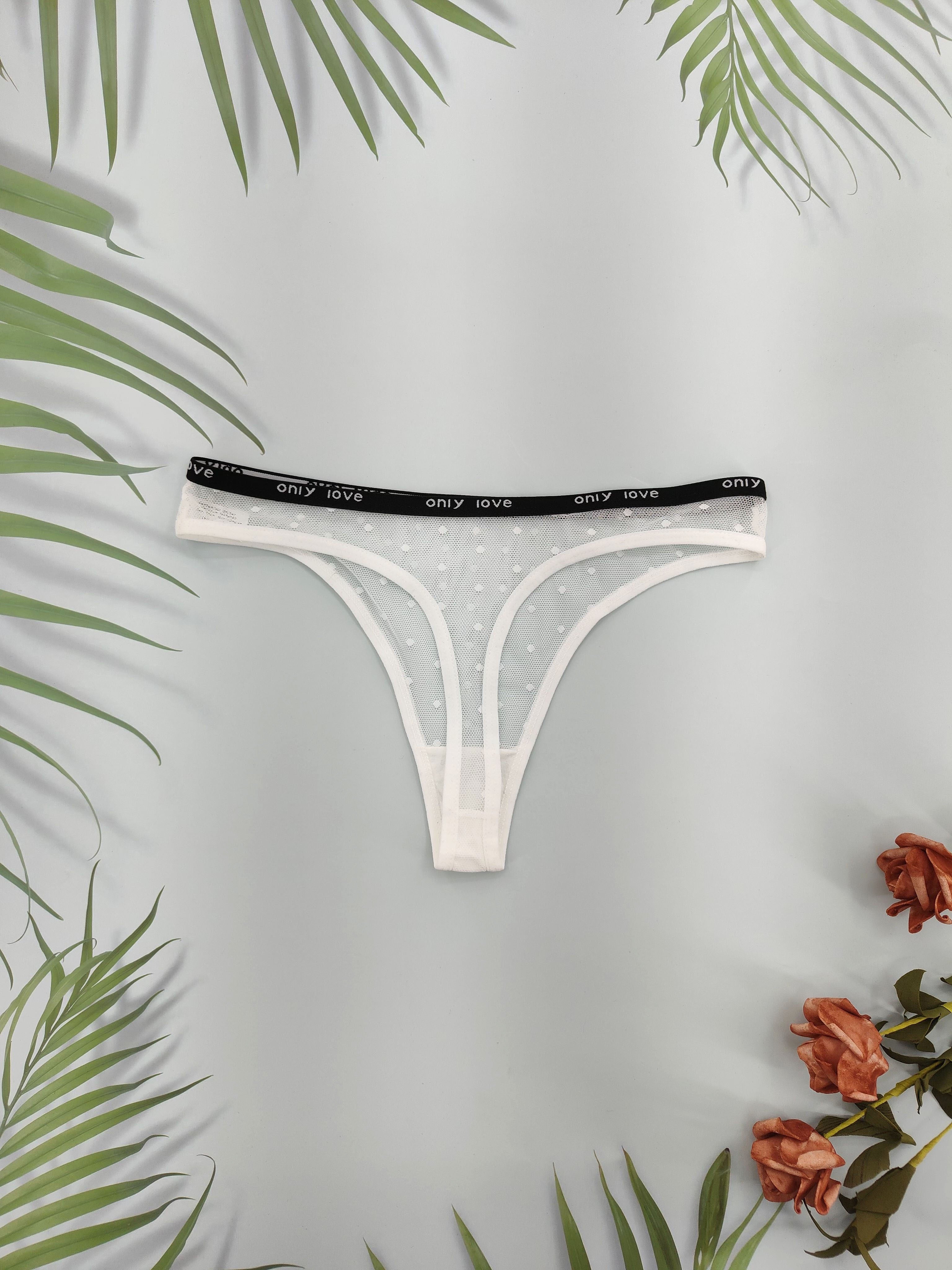 4 ta Sexy Mesh Thong to'plami ayollar uchun, "LOVE" belbog'li shaffof polka nuqtali, Nylon/Elastane aralashmasi, qo'l bilan yuvish, romantik ichki kiyim.