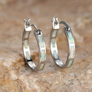 Цвета австралийских опалов естественно разнообразны и могут не совпадать с изображением точно.