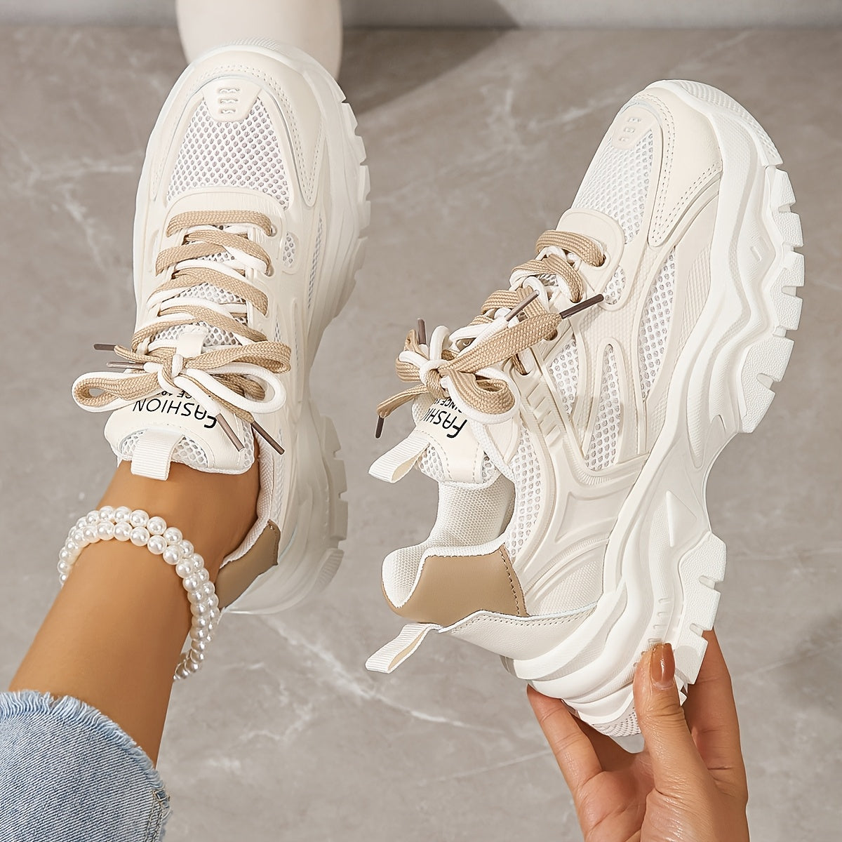 Ayollar uchun Chunky Platform sneakers oq bej kundalik poyabzal qalin tag bilan