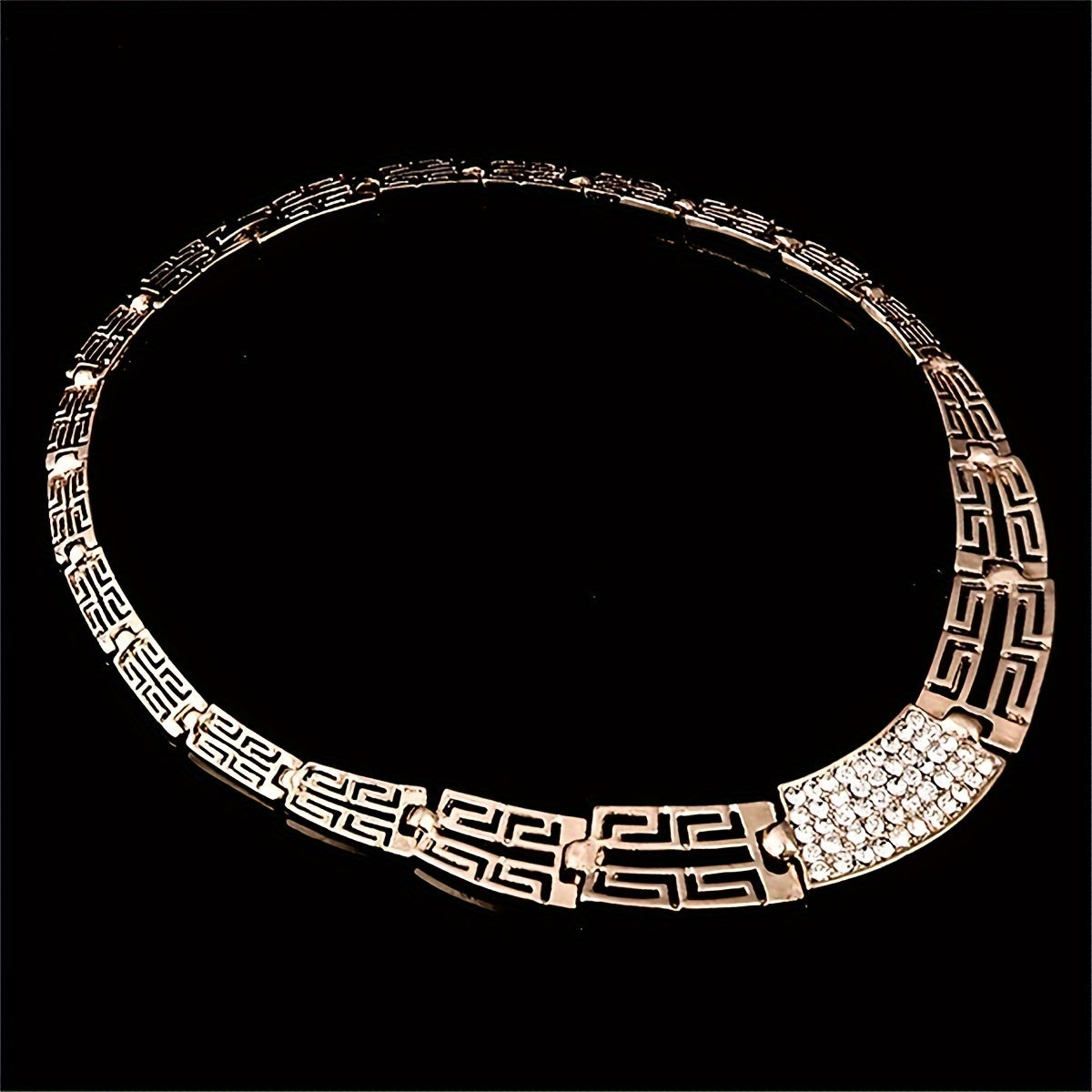 Traditional Bridal Jewelry Set with Rhinestone Earrings Bracelet Necklace Ring for Wedding