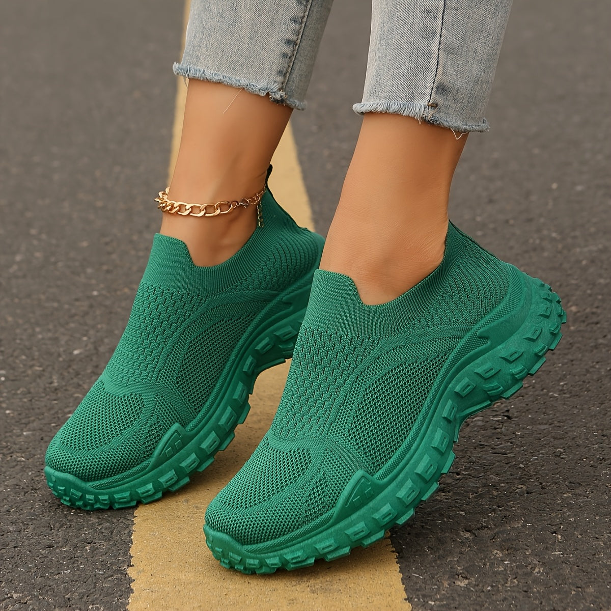 Ayollar uchun slip-on yurish poyabzali engil nafas oladigan tarmoq kundalik krossovkalar