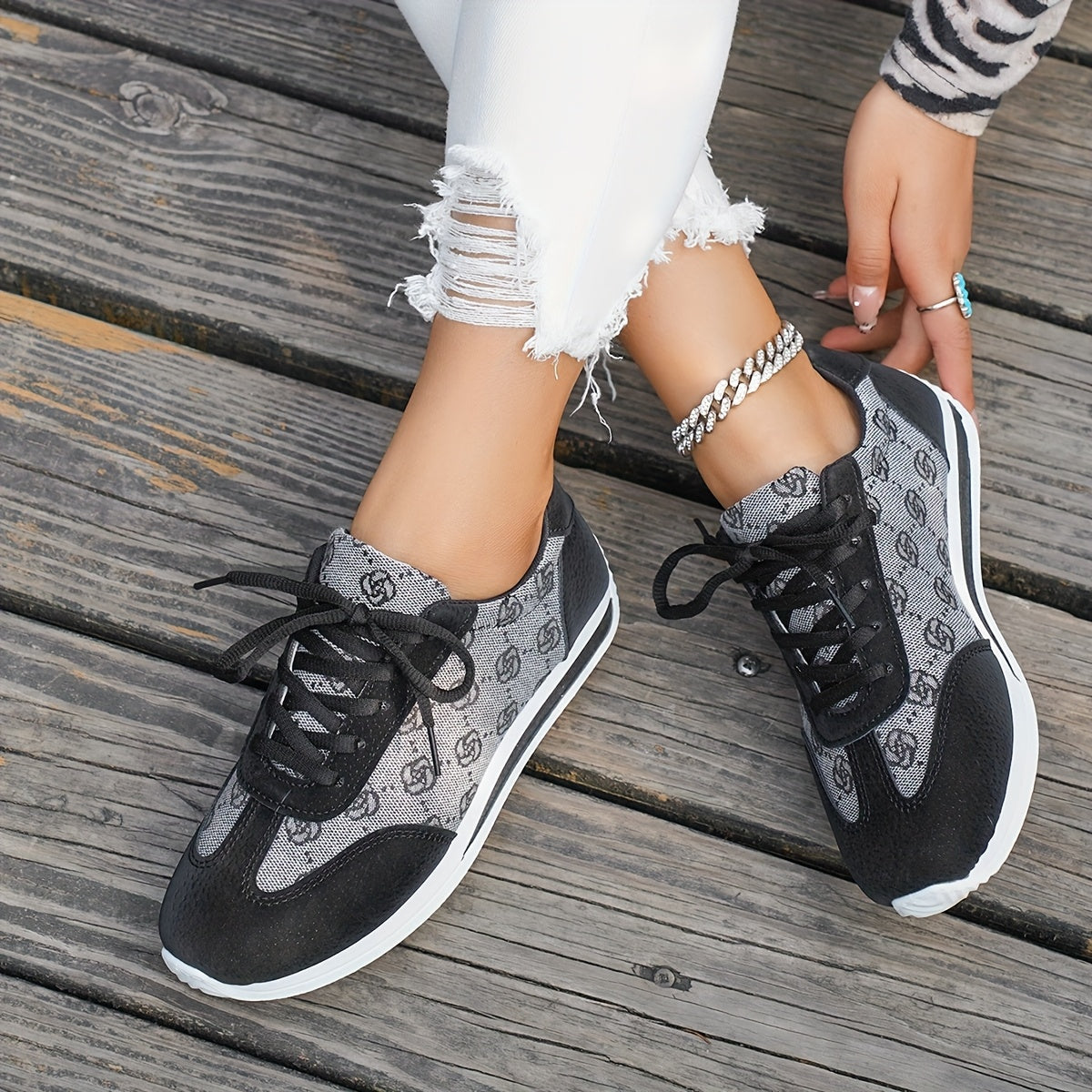 Women's Fashion Sneakers All-Season Low Top Casual Lace-Up Round Toe Rubber Sole