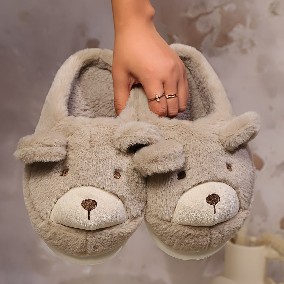 Women's Plush Bear Slippers All-Season Non-Slip Cozy Indoor Shoes