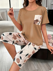 Ayollar uchun piyama to'plami, ochiq ko'k va oq rangli gul bosimli qisqa qo'lli ko'ylak va shortlar, dam olish kiyimi