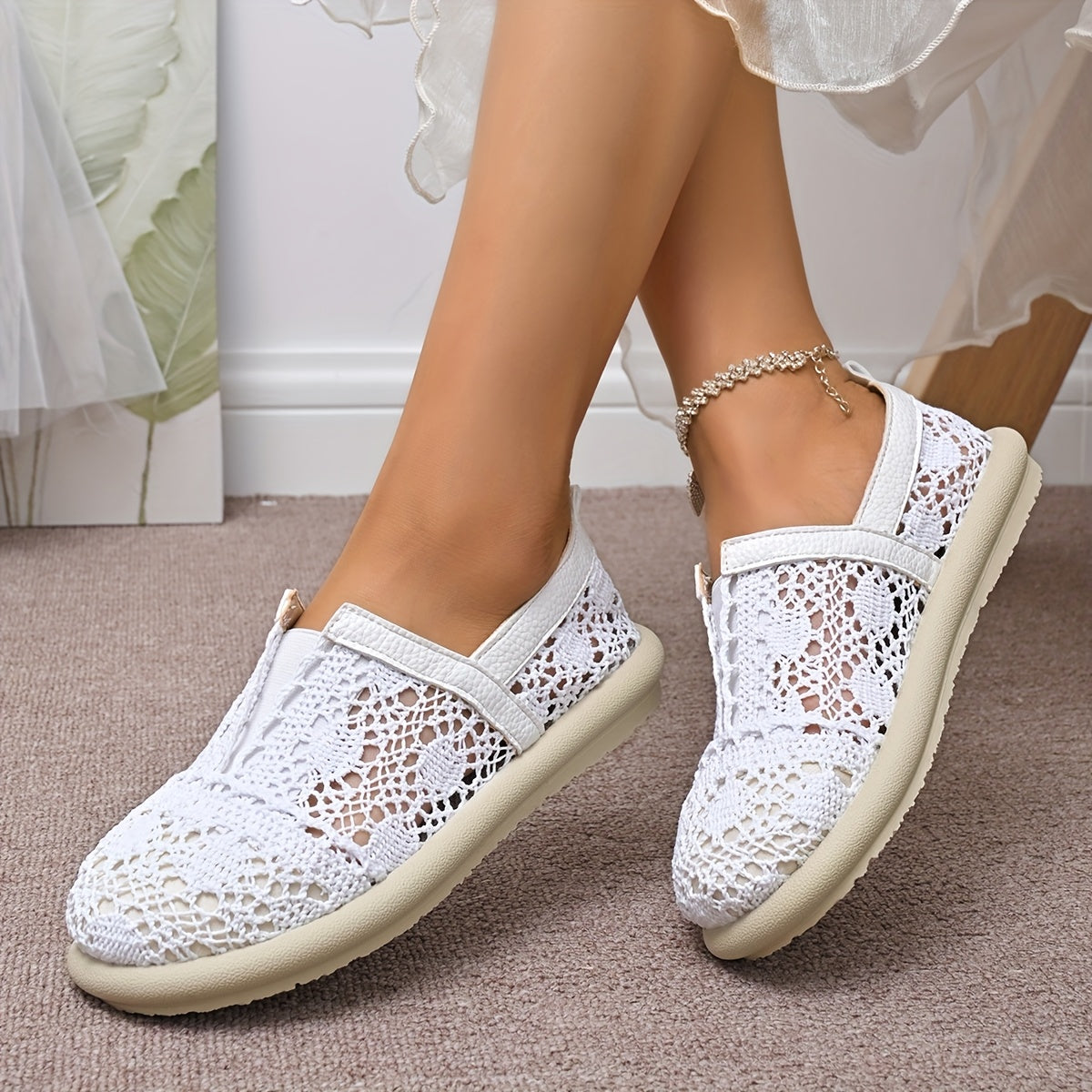 Women's Breathable Mesh Slip-On Loafers Round Toe Flat Shoes for All Seasons