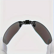 Set of 4 Polarized Clip-On Glasses for Men and Women Anti-Glare Flip-Up Fashion