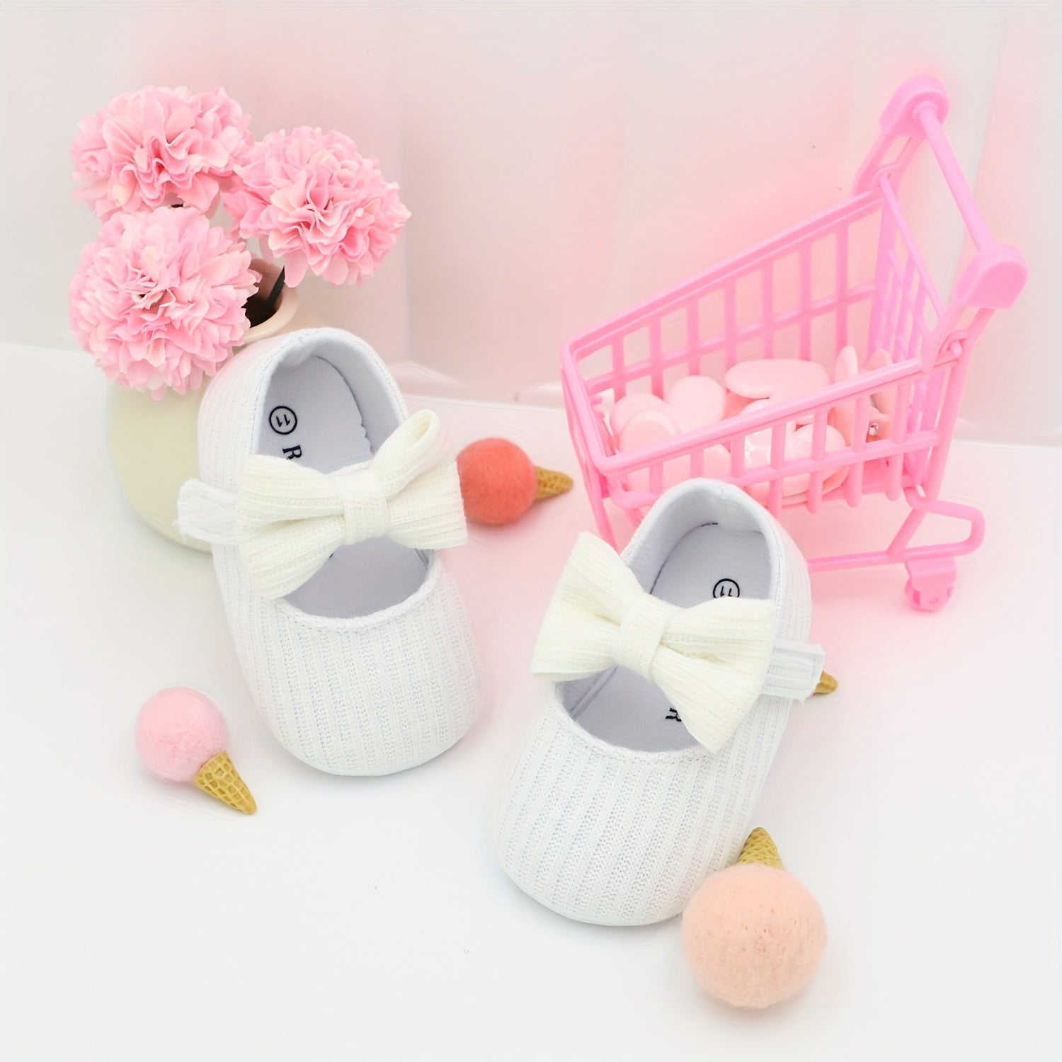 Chaqqonlik bilan bolalar va kichkina bolalar uchun poyabzal, engil, sirg‘alishga qarshi qattiq taglik, dumaloq barmoqli, geometrik naqsh, bahor va kuz uchun oson yopilish