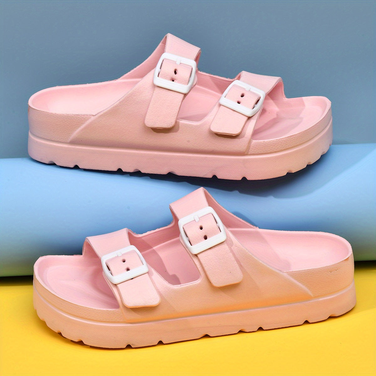 Ayollar uchun bir rangli sandallar, kundalik foydalanish uchun platformali slaydlar, sozlanadigan ikki taqilgan qisqichlar bilan