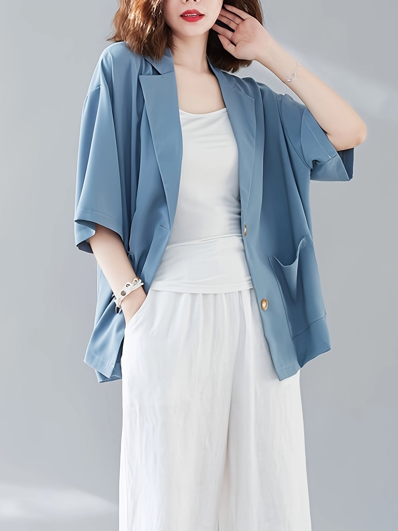 Ayollar uchun kattaroq o'lchamdagi ochiq oldi blazer, kundalik uzun qo'lqopli jeket