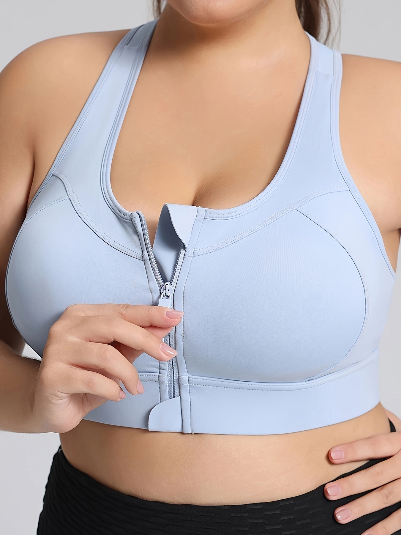 Women's Plus Size High-Impact Sports Bra with Built-In Pads - Breathable Yoga Top